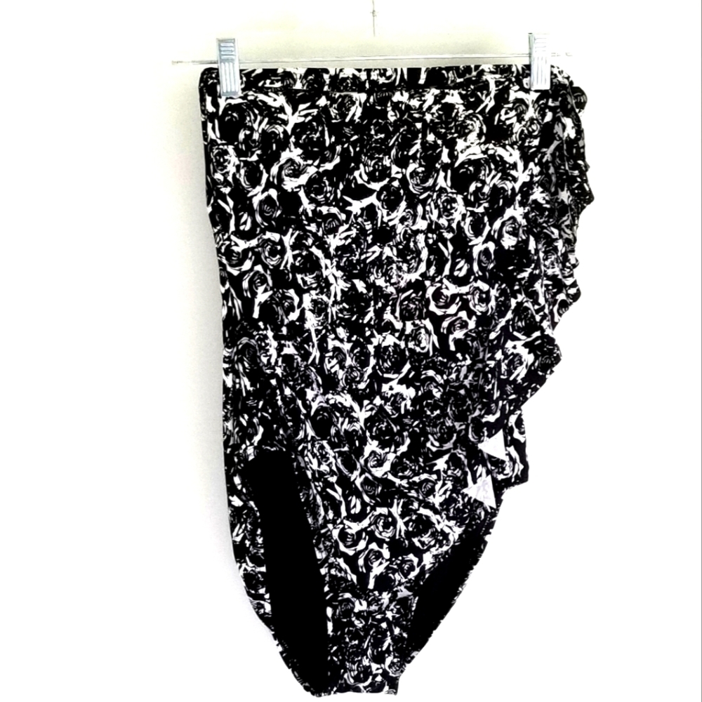 DKNY Swimsuit one piece Black And White